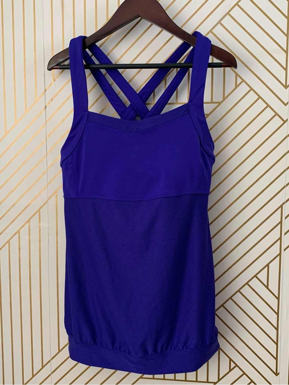 Athleta Miles mesh tank top double criss cross back built in Bra UPF 50+ S